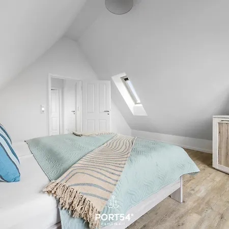 Appartement Kueste 4 *